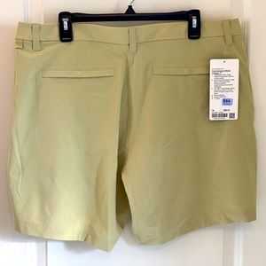 LULULEMON Commission Short